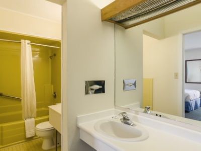 Alamo & 2* Gillette